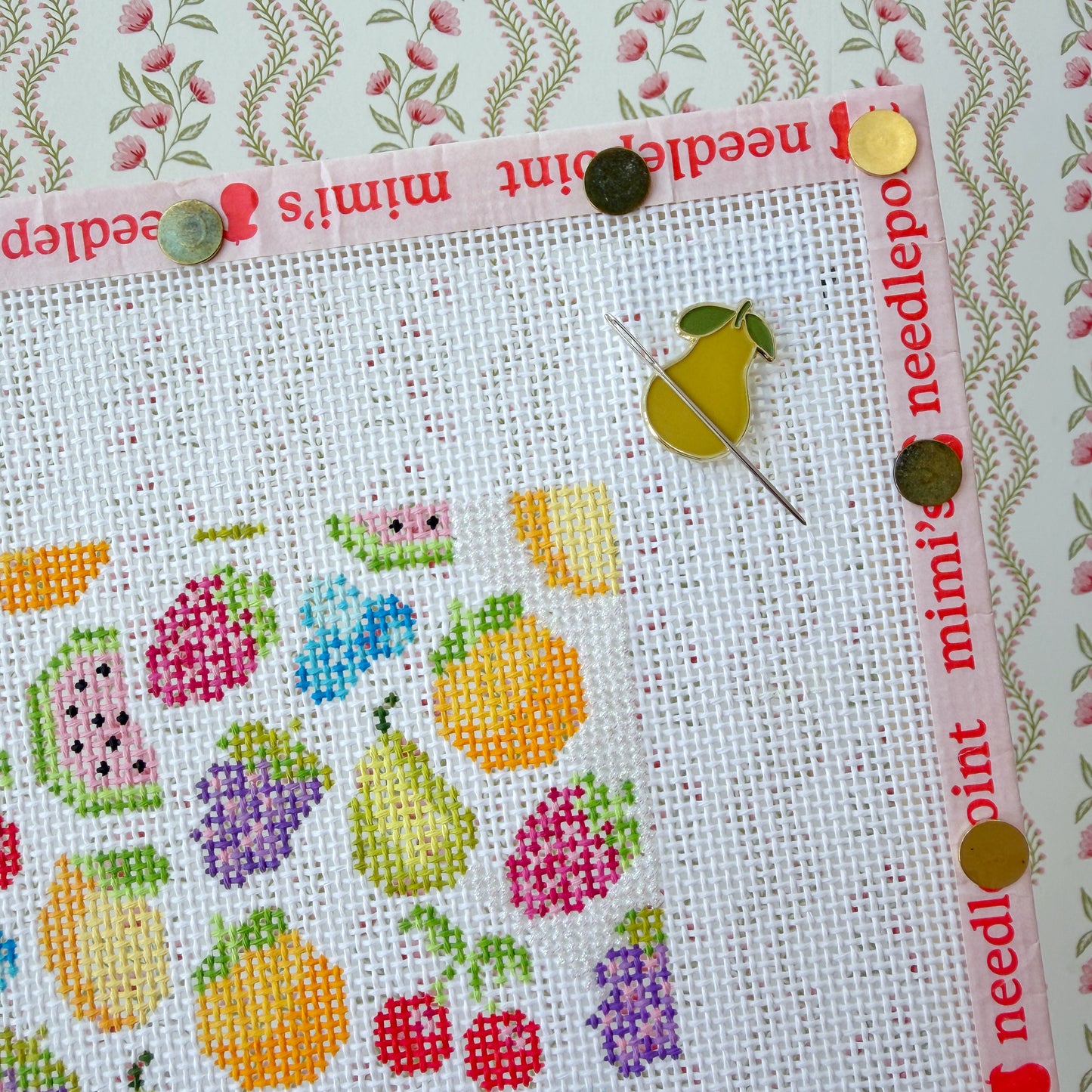 Pear Needle Minder