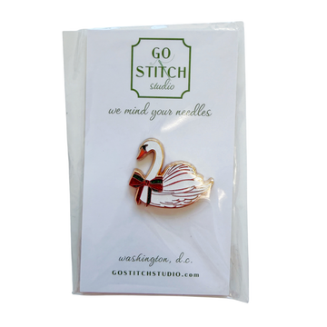 Holiday Swan Needle Minder